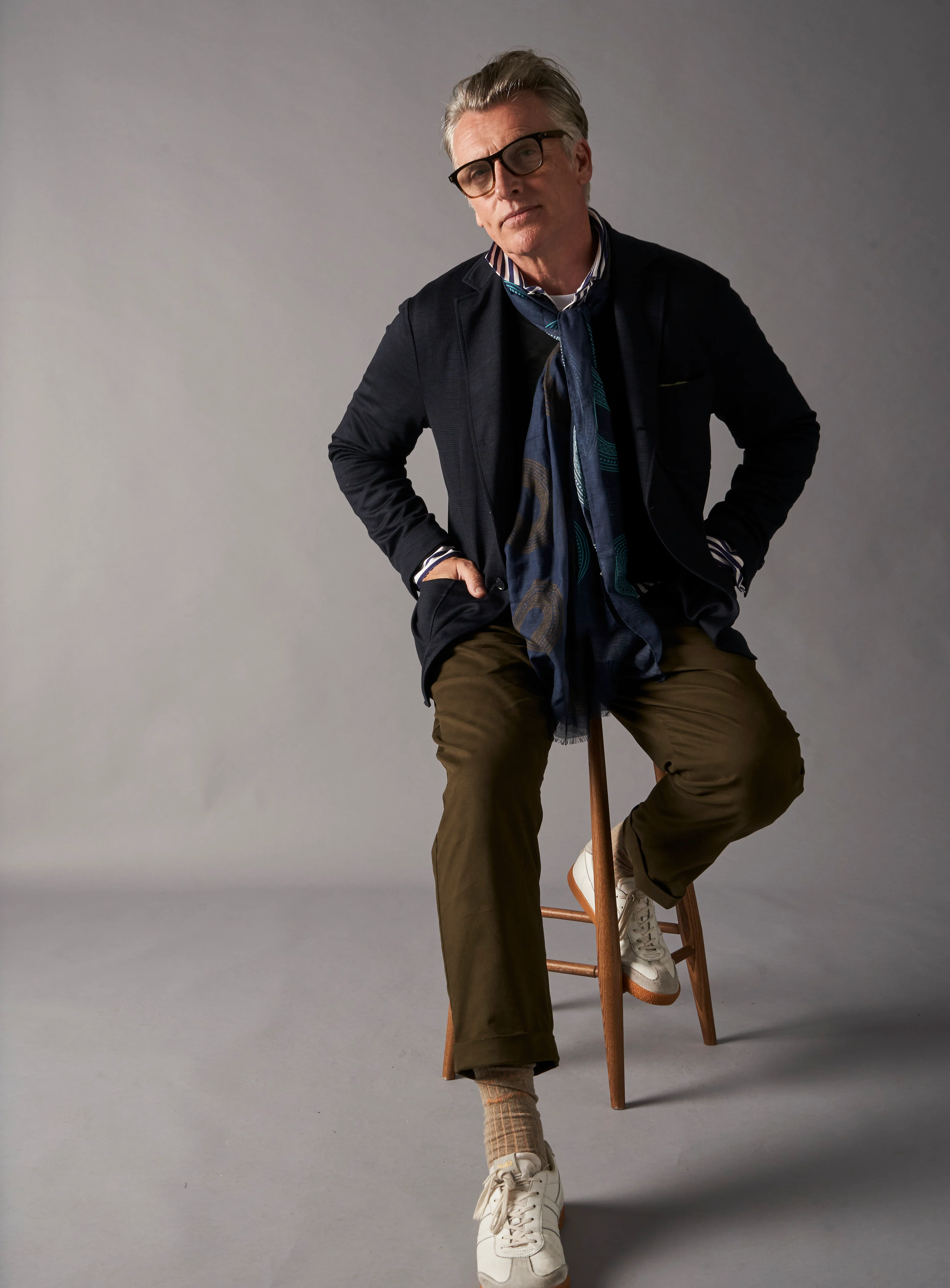 Cotton & Cashmere Wool Deep Navy Neck Scarf - Image 3