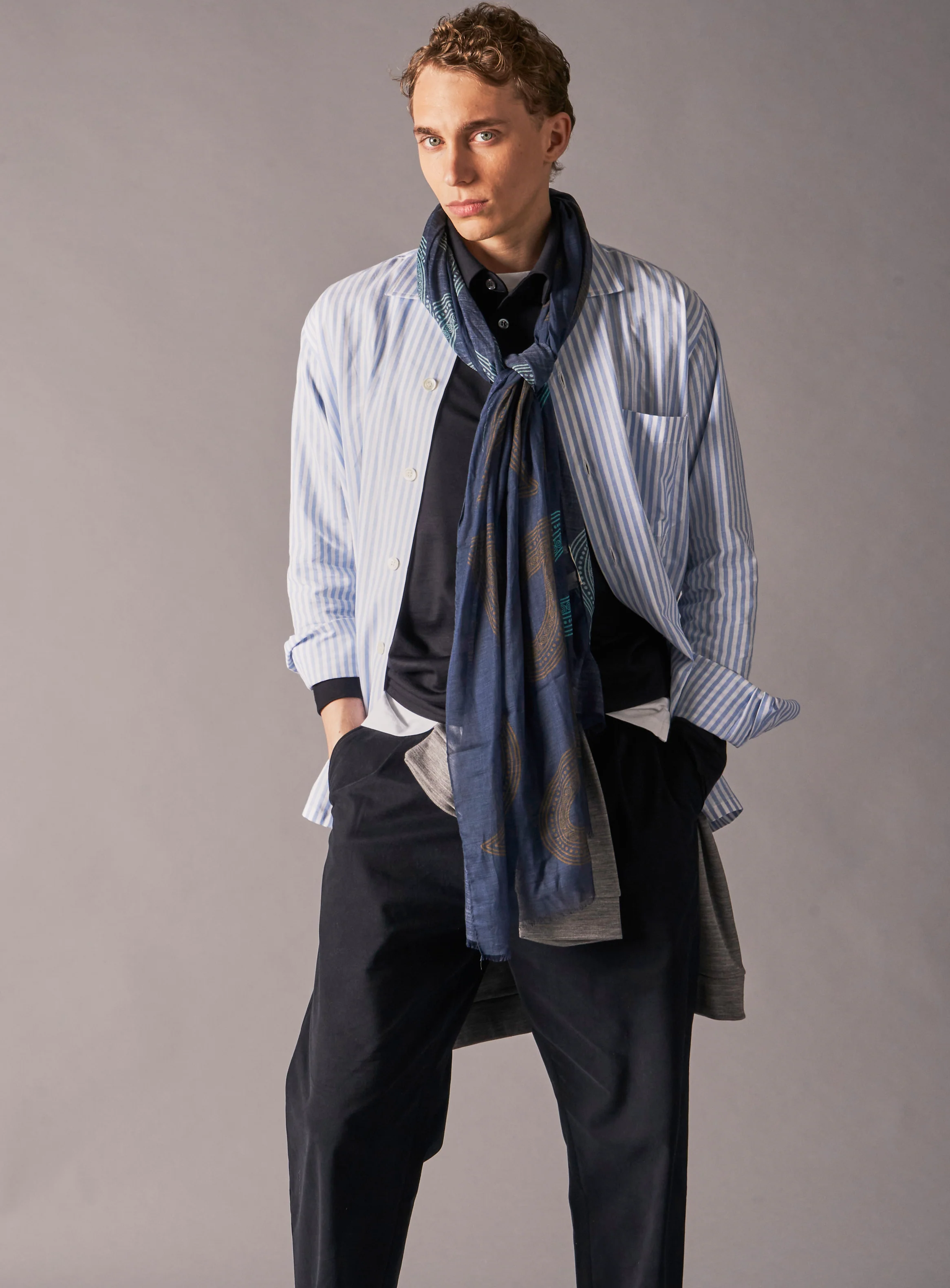 Cotton & Cashmere Wool Deep Navy Neck Scarf - Image 4